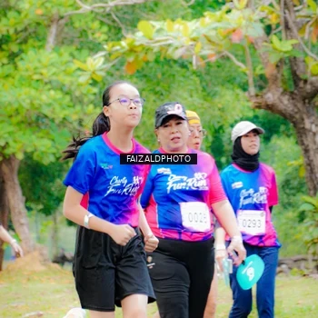 Runner Photo 8120501