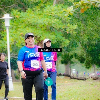 Runner Photo 8120516