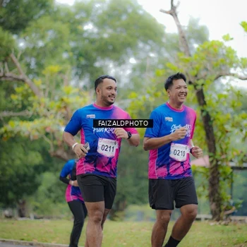 Runner Photo 8120521