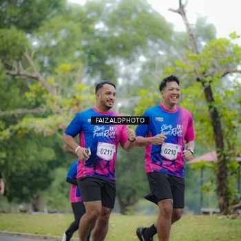 Runner Photo 8120523