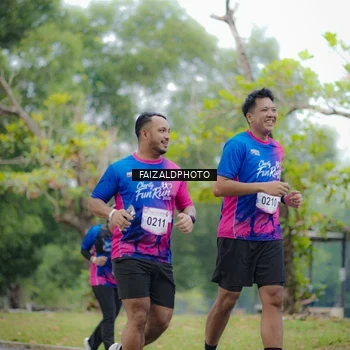 Runner Photo 8120525