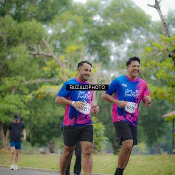 Runner Photo 8120526