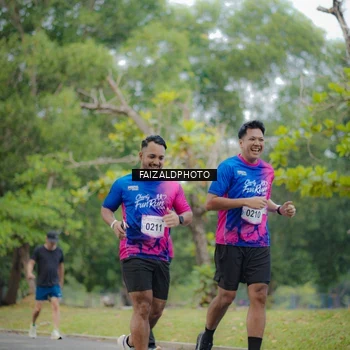 Runner Photo 8120530