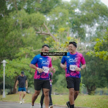 Runner Photo 8120531