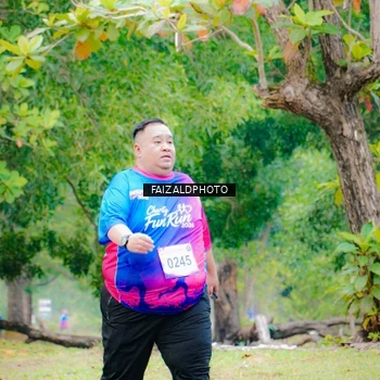 Runner Photo 8120534