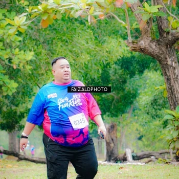 Runner Photo 8120538