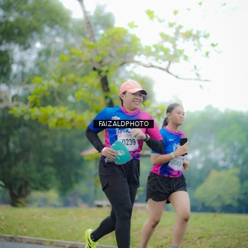 Runner Photo 8120540