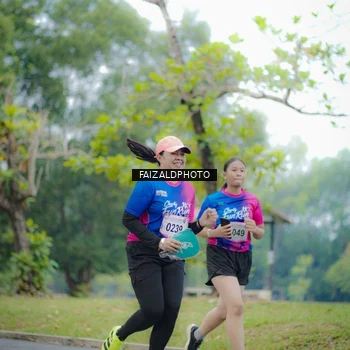 Runner Photo 8120541