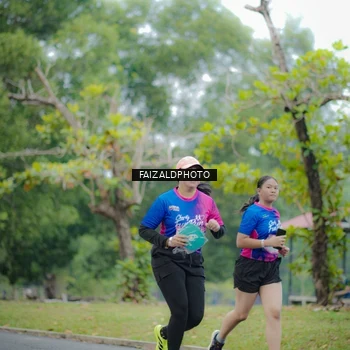 Runner Photo 8120550