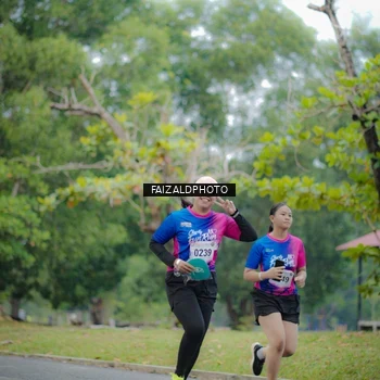 Runner Photo 8120552