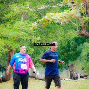 Runner Photo 8120556