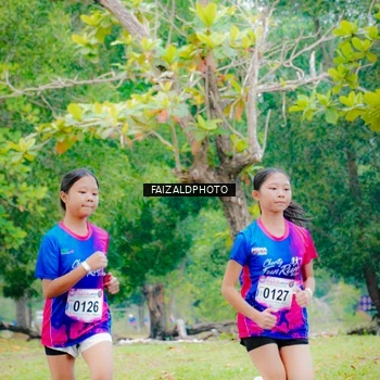Runner Photo 8120559