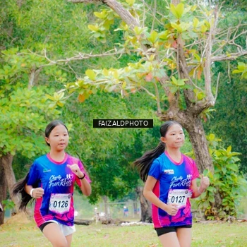 Runner Photo 8120560