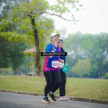 Runner Photo 8120586