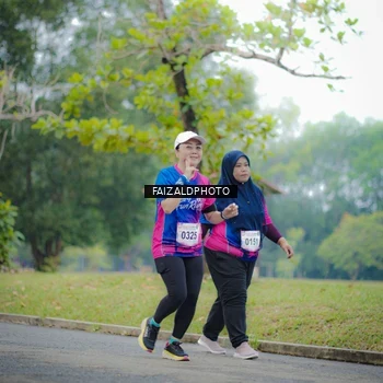 Runner Photo 8120589