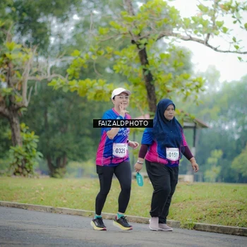Runner Photo 8120590