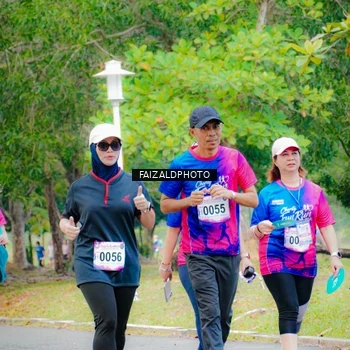 Runner Photo 8120606