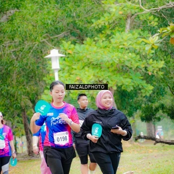 Runner Photo 8120617