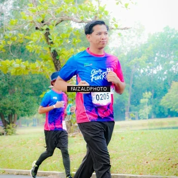Runner Photo 8120619