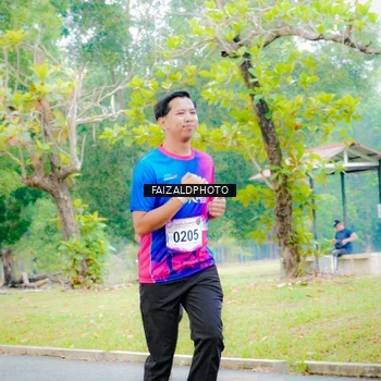 Runner Photo 8120621