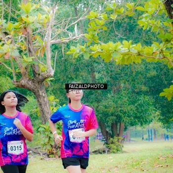 Runner Photo 8120623