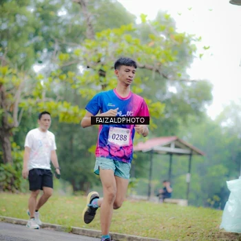 Runner Photo 8120629
