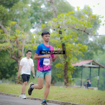 Runner Photo 8120634