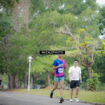 Runner Photo 8120644