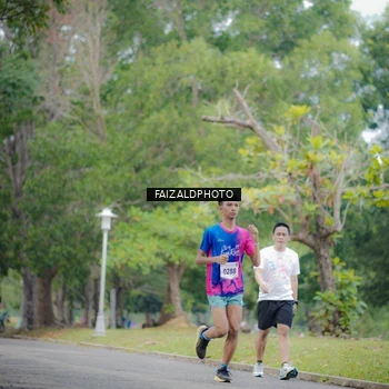 Runner Photo 8120645