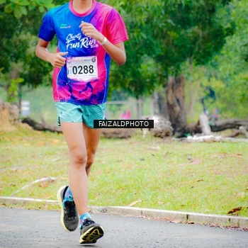 Runner Photo 8120665