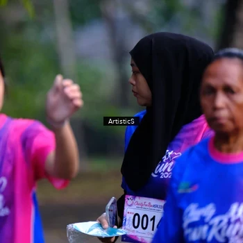 Runner Photo 8120676