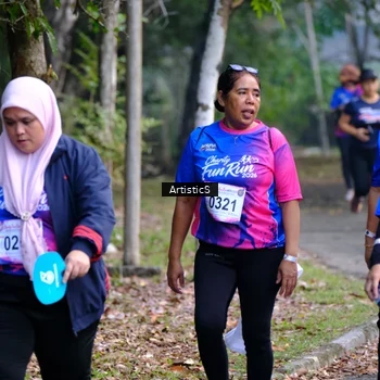 Runner Photo 8120707