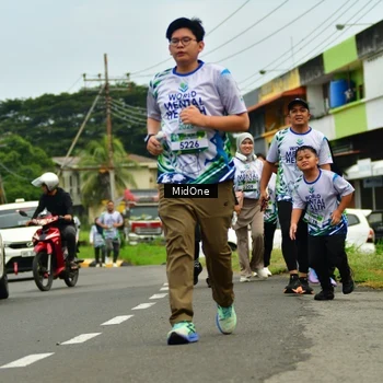 Runner Photo 8120739