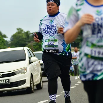 Runner Photo 8120773