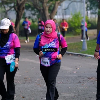 Runner Photo 8120854