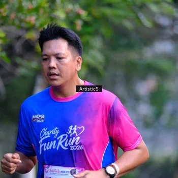 Runner Photo 8120874