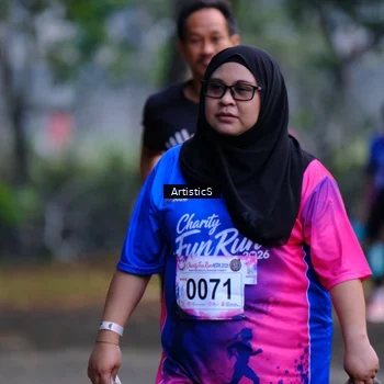 Runner Photo 8120875