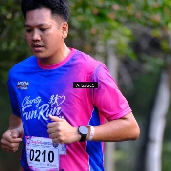 Runner Photo 8120893