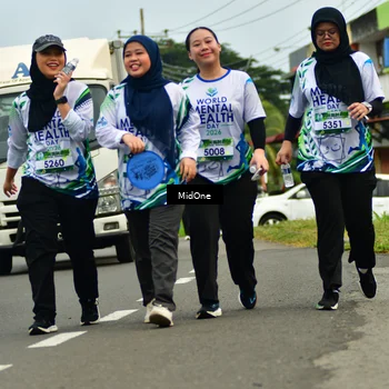 Runner Photo 8120909