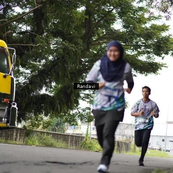 Runner Photo 8120919