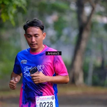 Runner Photo 8120933