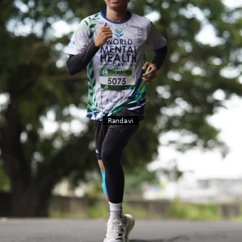 Runner Photo 8120935