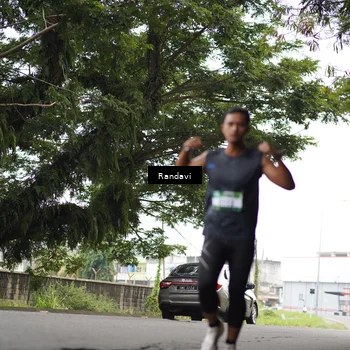 Runner Photo 8120960