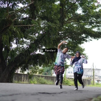 Runner Photo 8120997