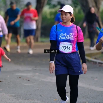 Runner Photo 8121057