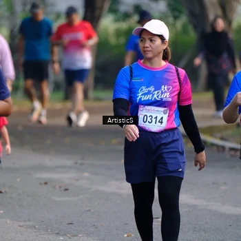 Runner Photo 8121060