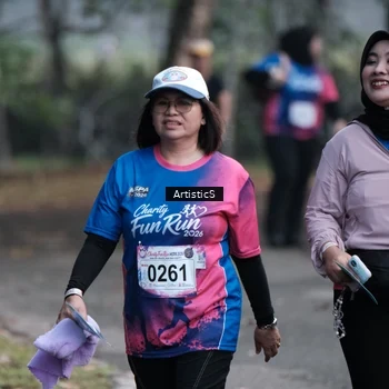 Runner Photo 8121068