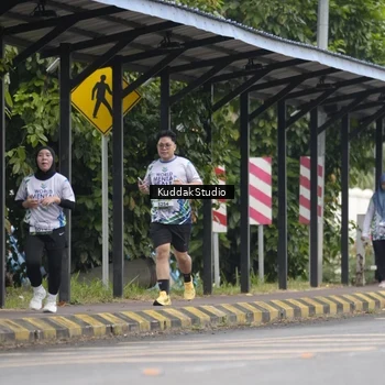 Runner Photo 8121094
