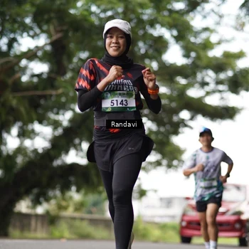 Runner Photo 8121184