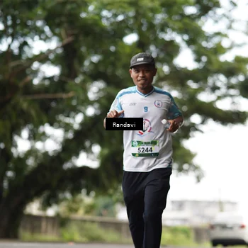 Runner Photo 8121196